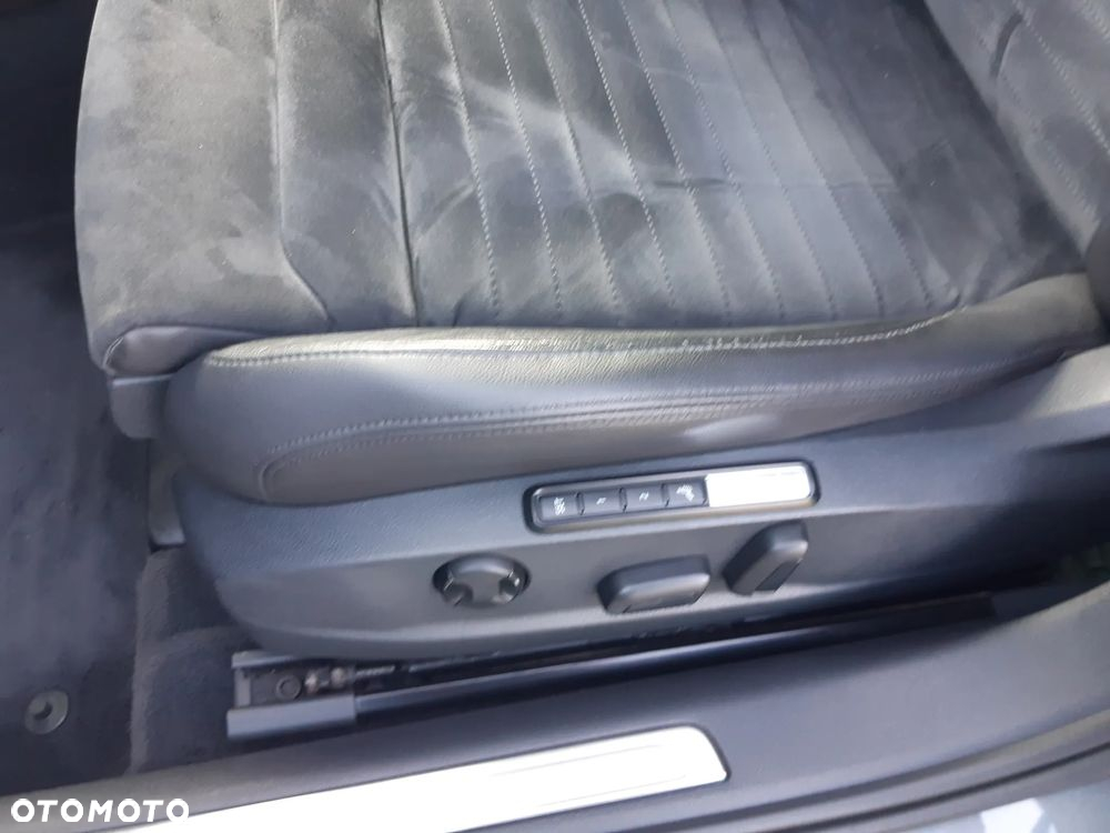 Volkswagen Passat - 19
