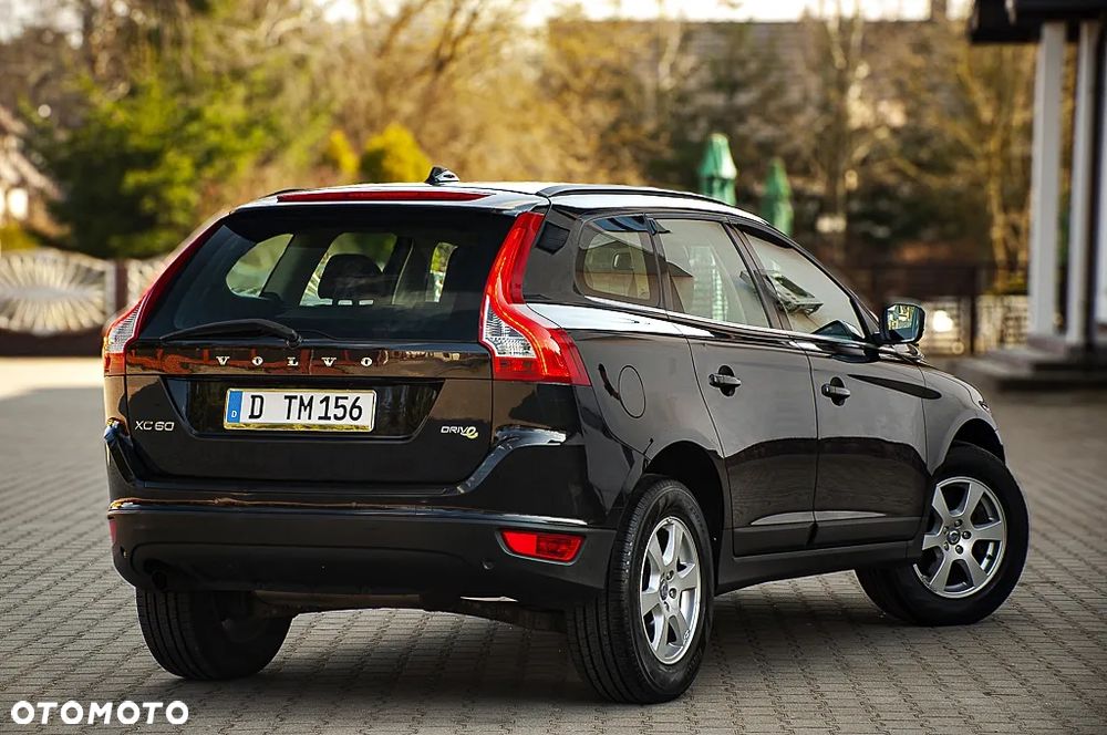 Volvo XC 60 DRIVe Momentum - 8