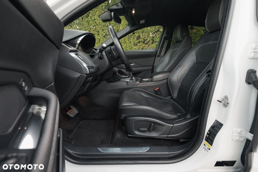 Jaguar E-Pace - 14