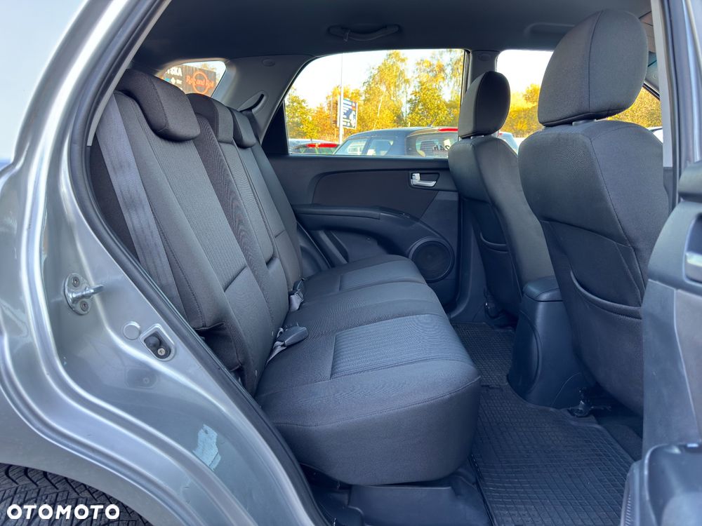 Kia Sportage 2.0 Tour 2WD - 23