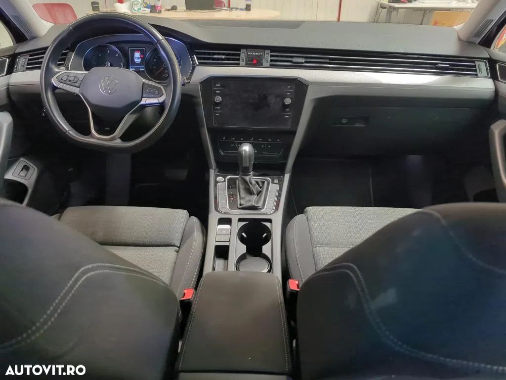 Volkswagen Passat - 3