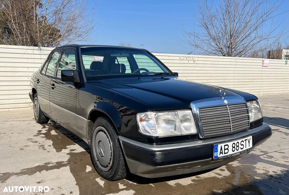 Mercedes-Benz W124 - 1