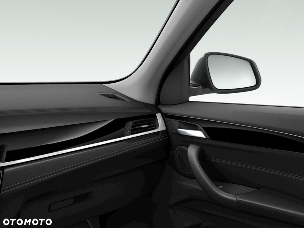 BMW X1 sDrive18i xLine sport - 10