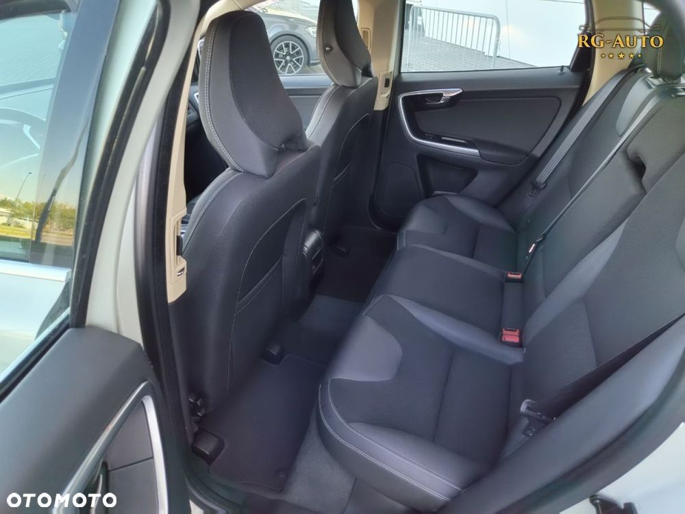 Volvo XC 60 - 36