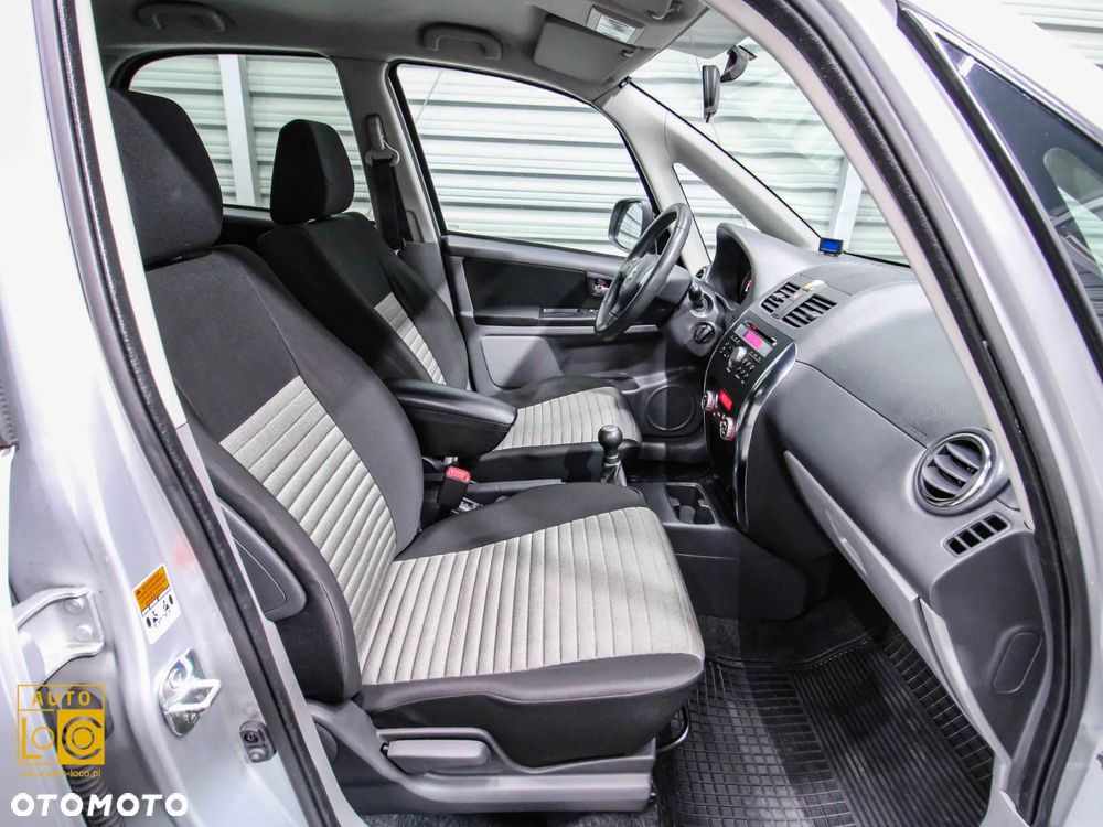 Suzuki SX4 1.6 Comfort 4WD - 10
