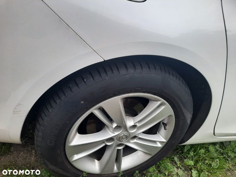 Opel Insignia - 16