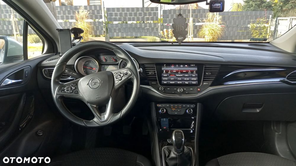 Opel Astra 1.6 CDTI Dynamic S&S - 10