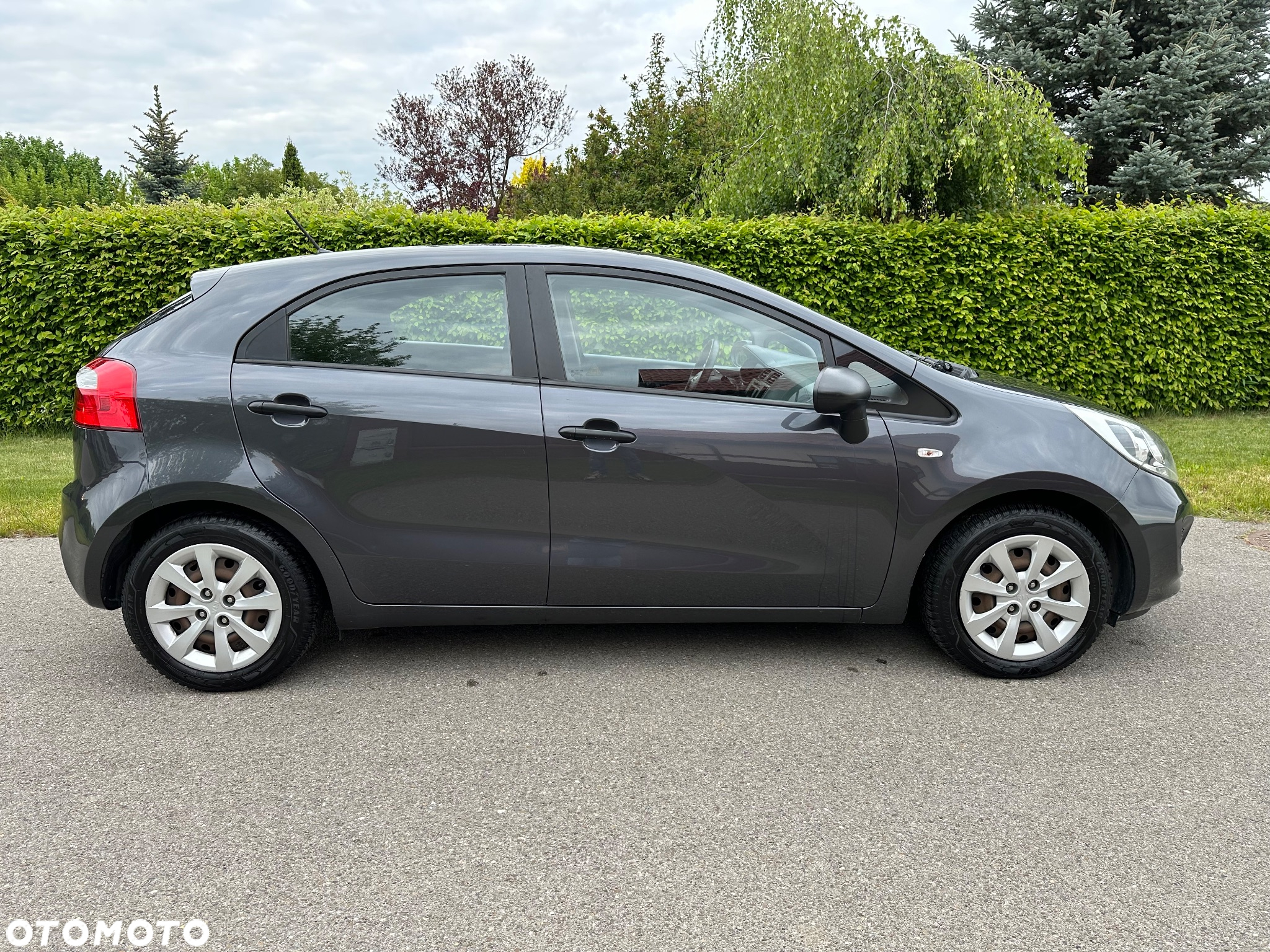 Kia Rio 1.1 CRDI Business Line - 11
