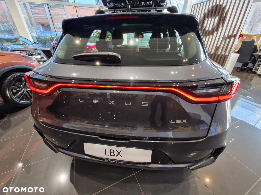 Lexus LBX 1.5 Hybrid - 21