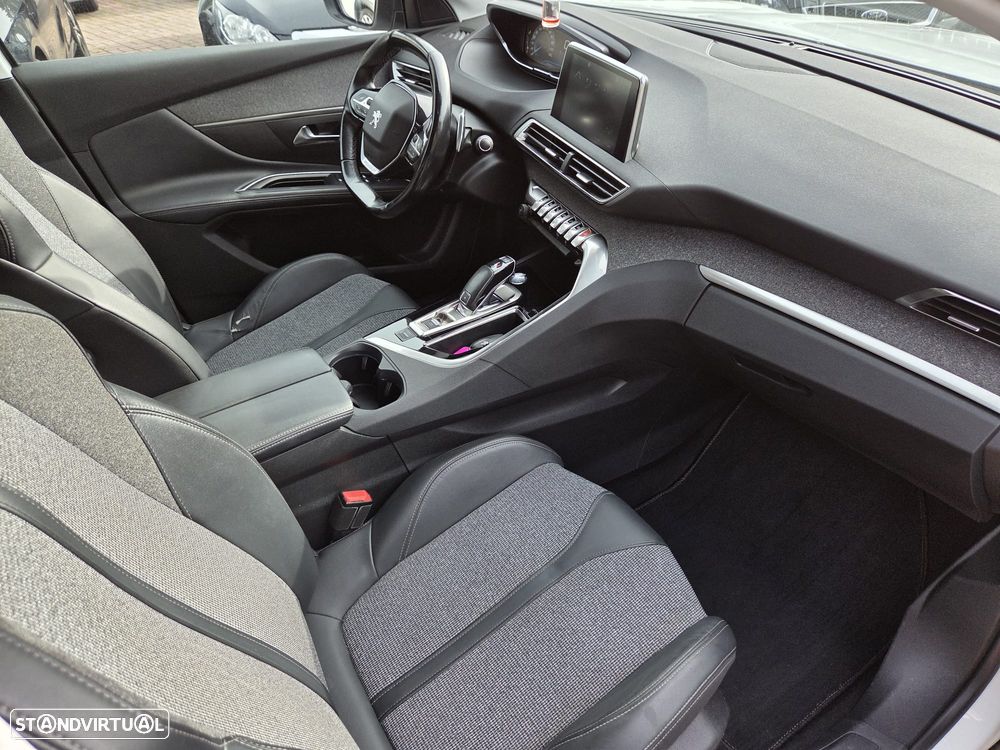 Peugeot 5008 1.5 BlueHDi Allure EAT8 - 14