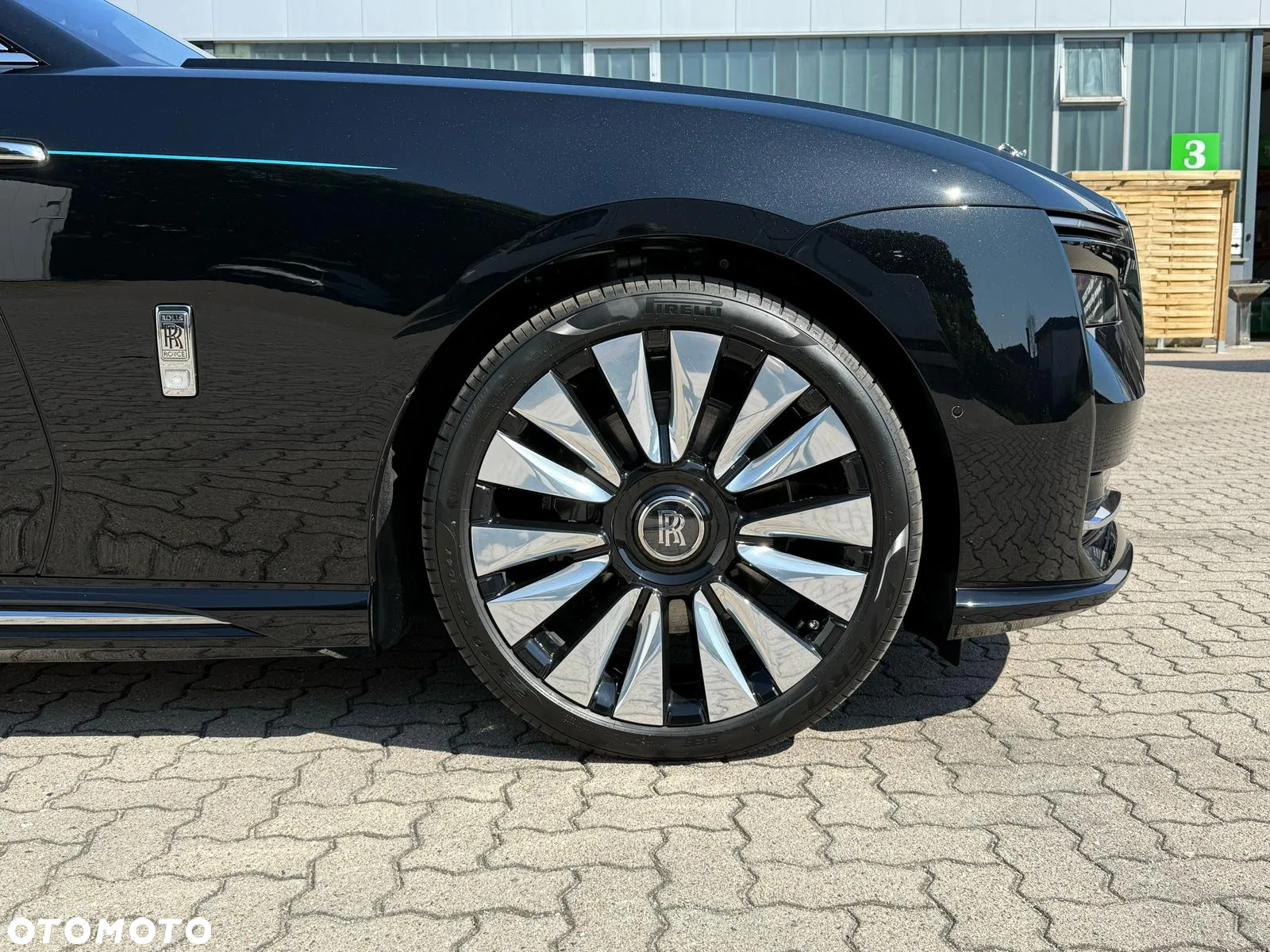 Rolls-Royce Spectre - 9