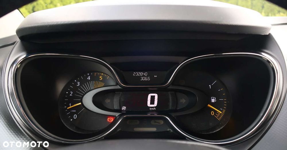 Renault Captur - 24