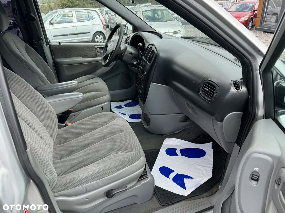 Chrysler Grand Voyager 2.8 CRD Executive LX S&G - 14