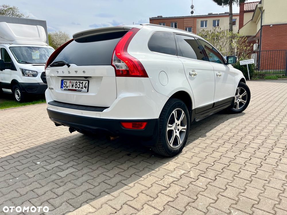 Volvo XC 60 - 4
