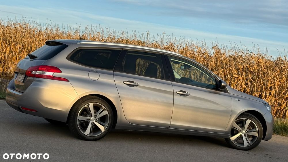 Peugeot 308 - 32