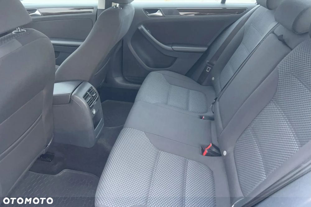 Volkswagen Jetta 1.4 TSI BMT Comfortline - 18