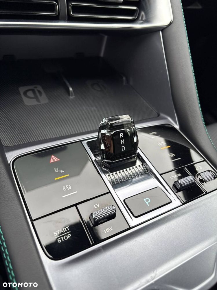 BYD Seal U 2025