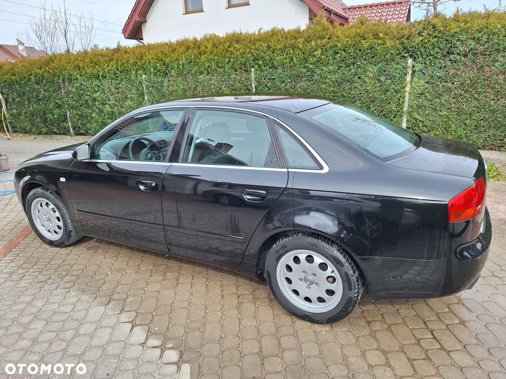Audi A4 Limousine 1.6 - 6