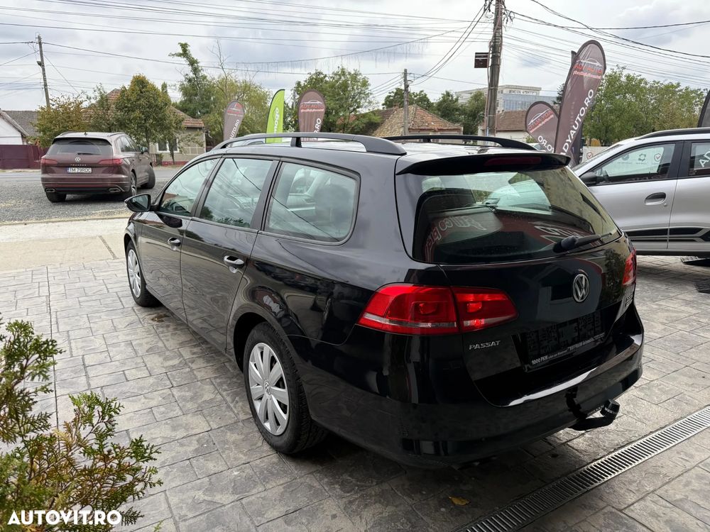 Volkswagen Passat Variant 2.0 TDI Blue TDI Highline - 3
