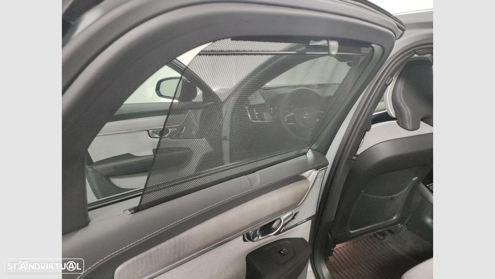 Volvo S90 2.0 T8 PHEV Plus Dark AWD - 19