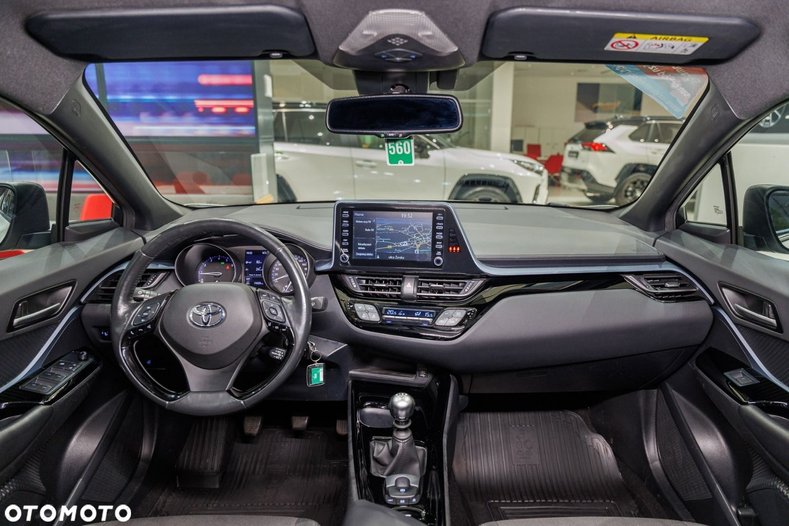 Toyota C-HR - 8