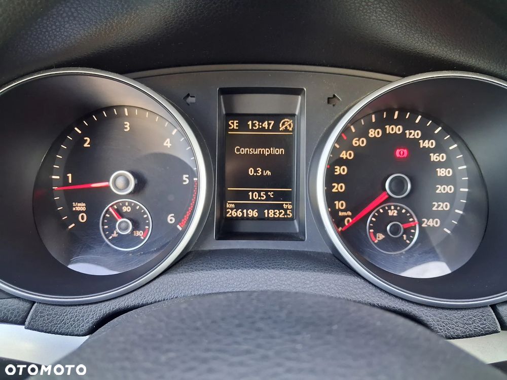 Volkswagen Golf - 18