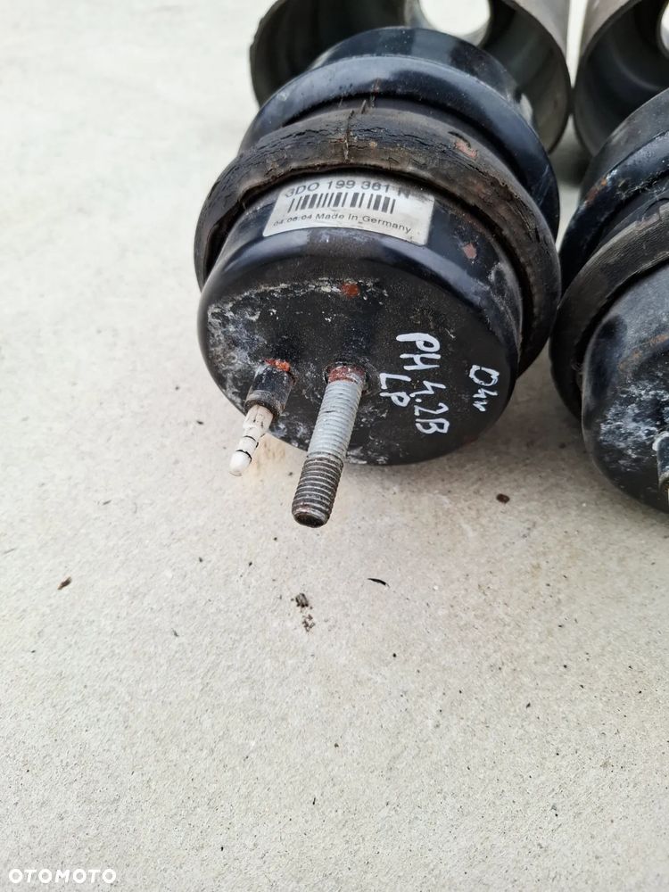 Poduszka Łożyskowanie Silnika 4.2B V8 4.2 VW Phaeton 3D0199381N - 3