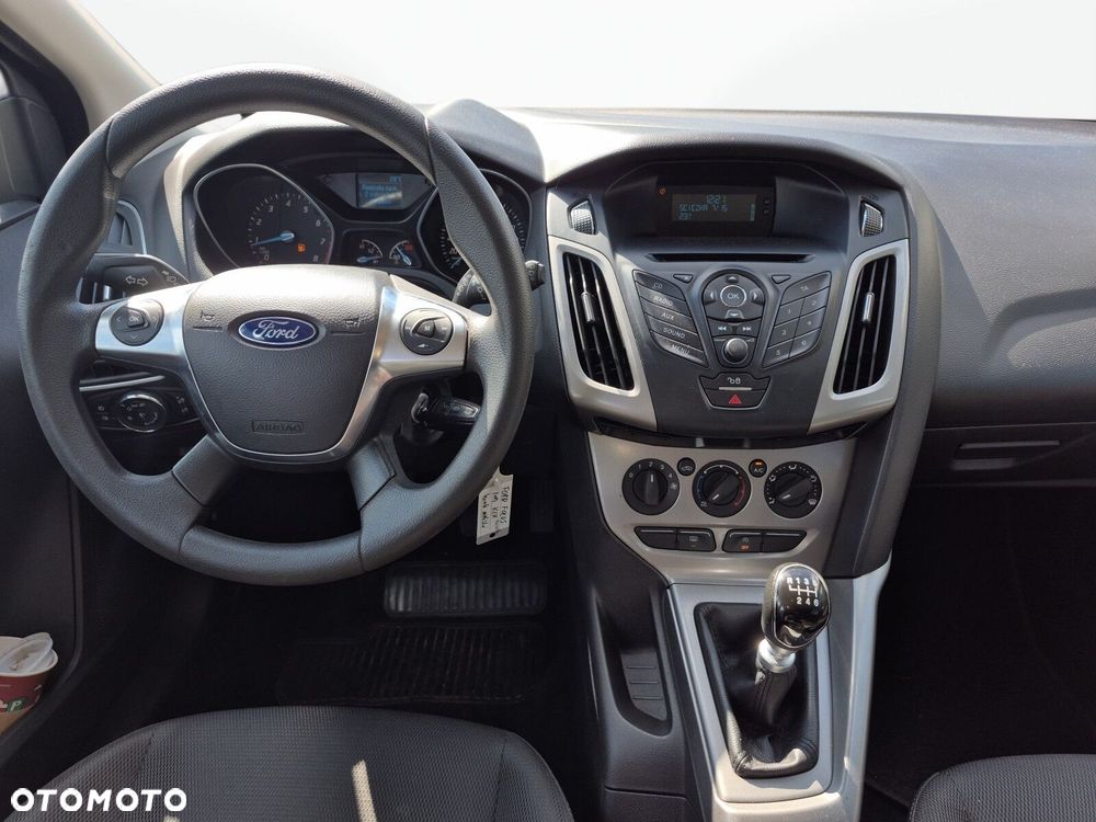 Ford Focus - 12