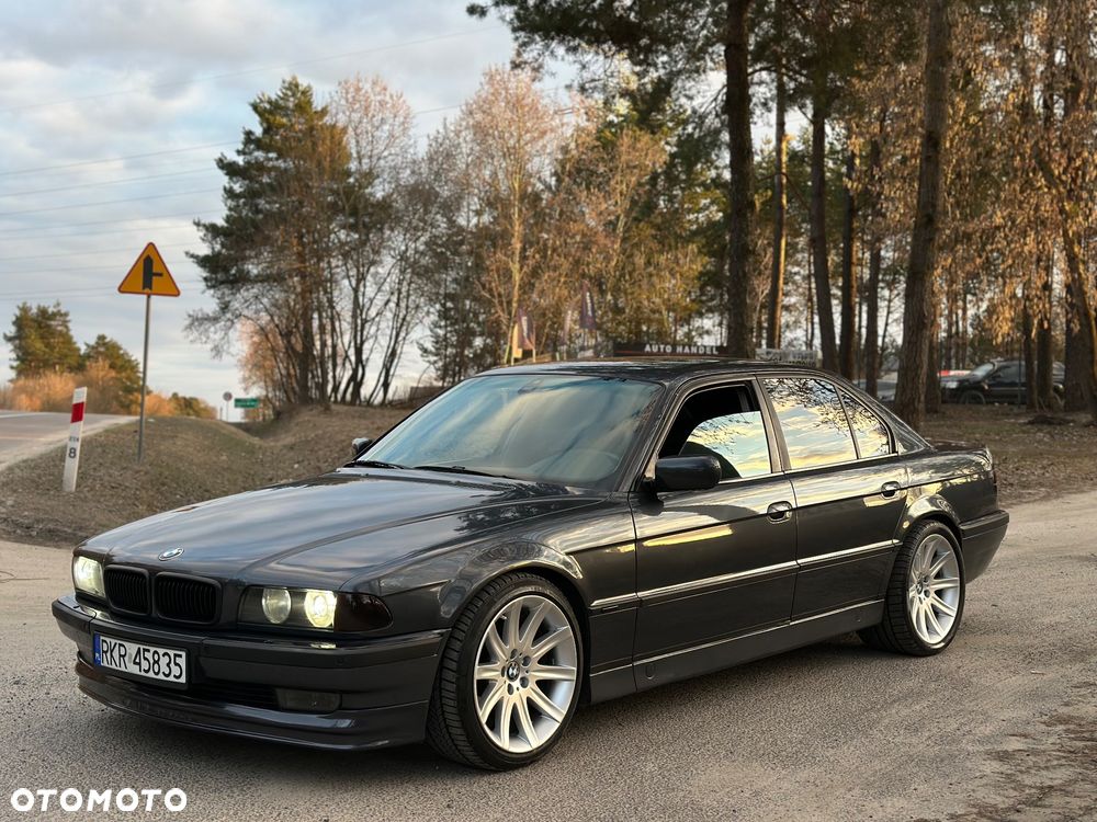 BMW Seria 7 728i - 1