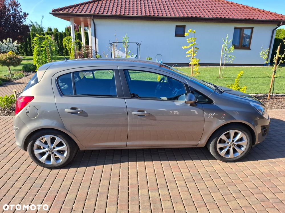 Opel Corsa 1.2 16V Enjoy - 6