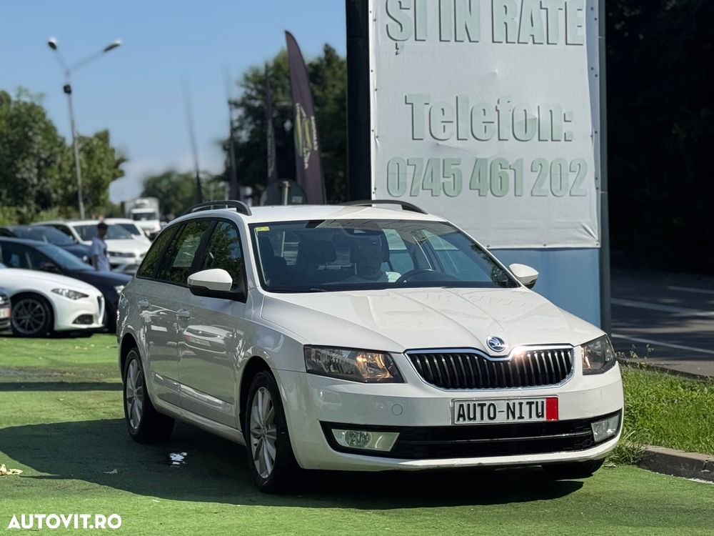 Skoda Octavia 2.0 TDI AMBITION DSG - 8