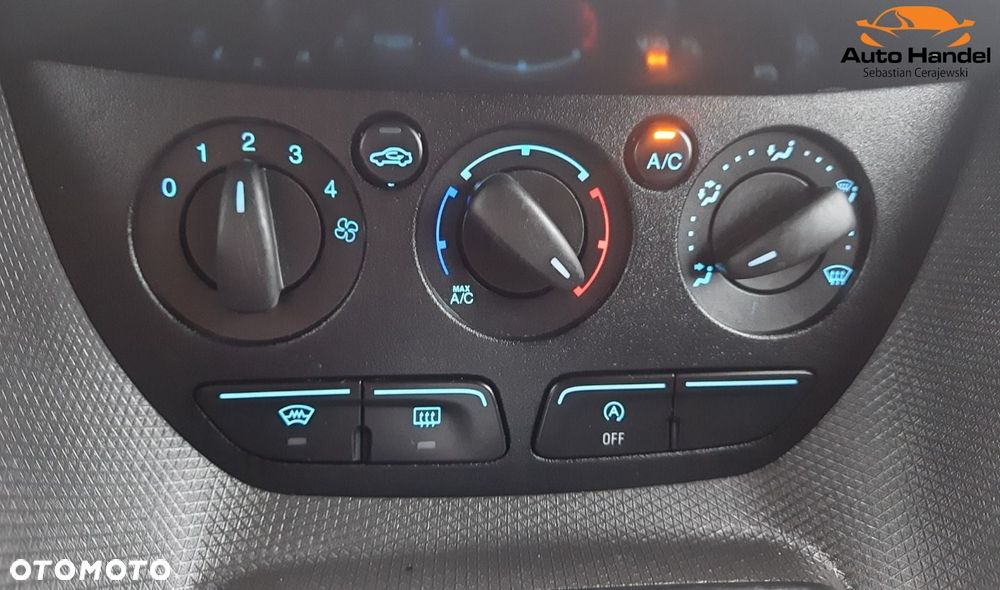 Ford Transit Connect - 18