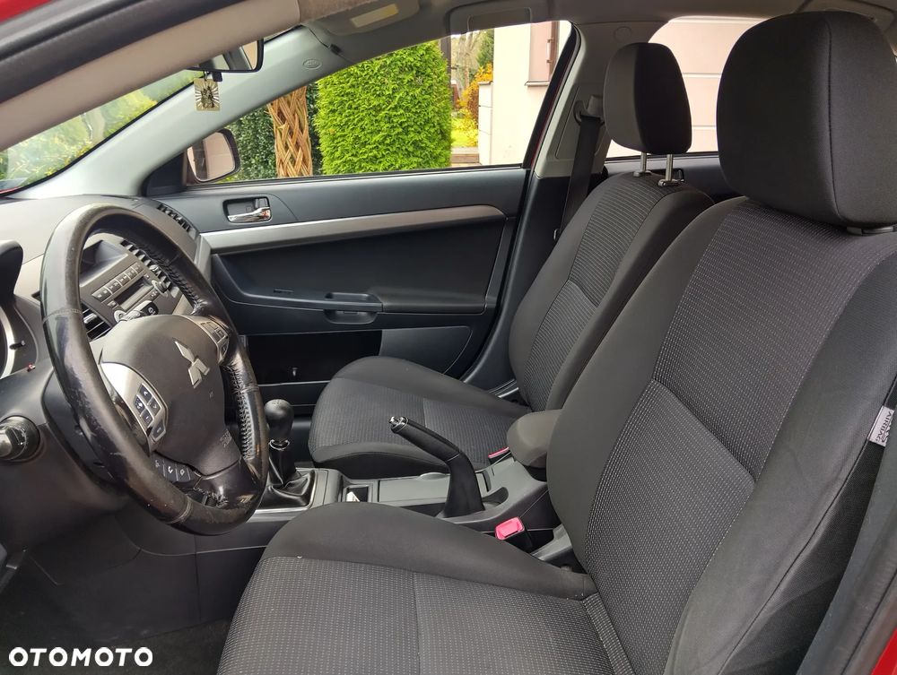 Mitsubishi Lancer 1.8 Invite - 10