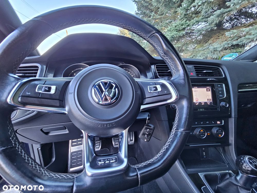 Volkswagen Golf GTD BlueMotion Technology - 27