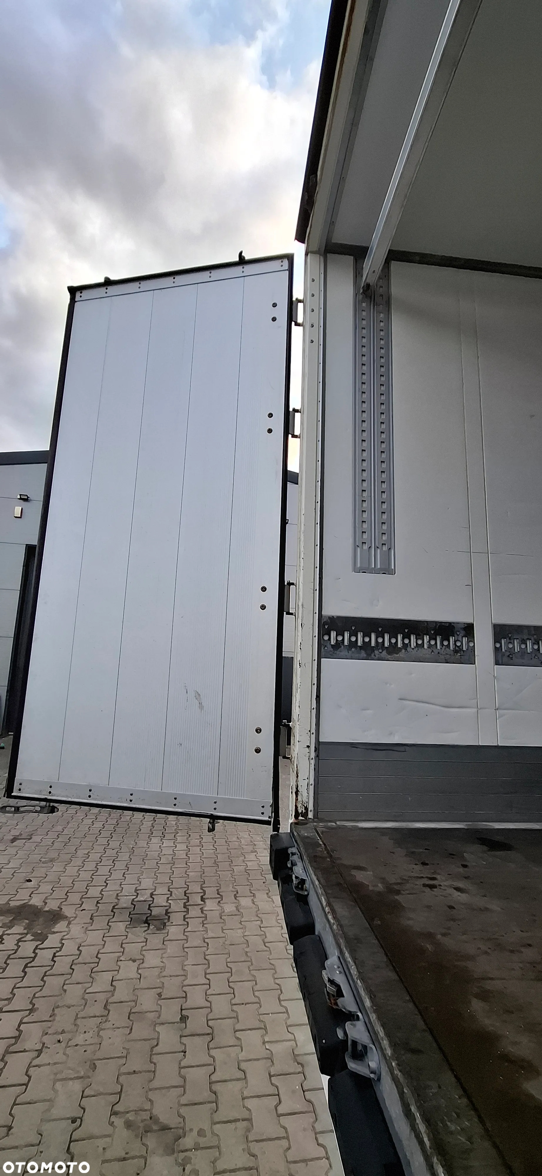 Schmitz Cargobull Izoterma - 17
