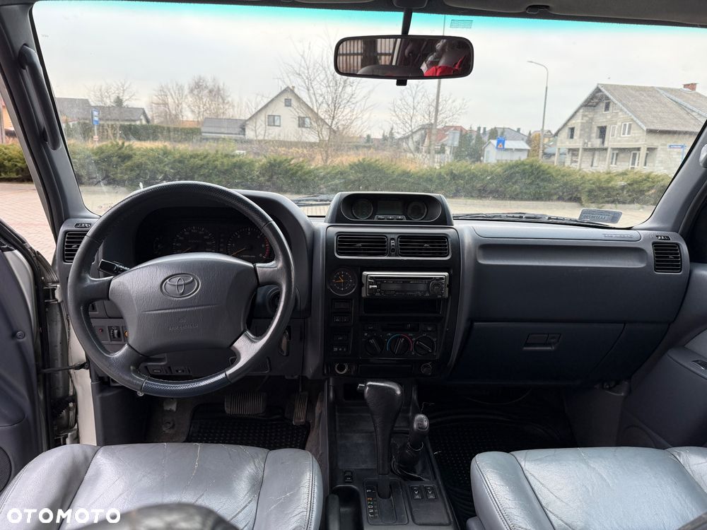 Toyota Land Cruiser - 14