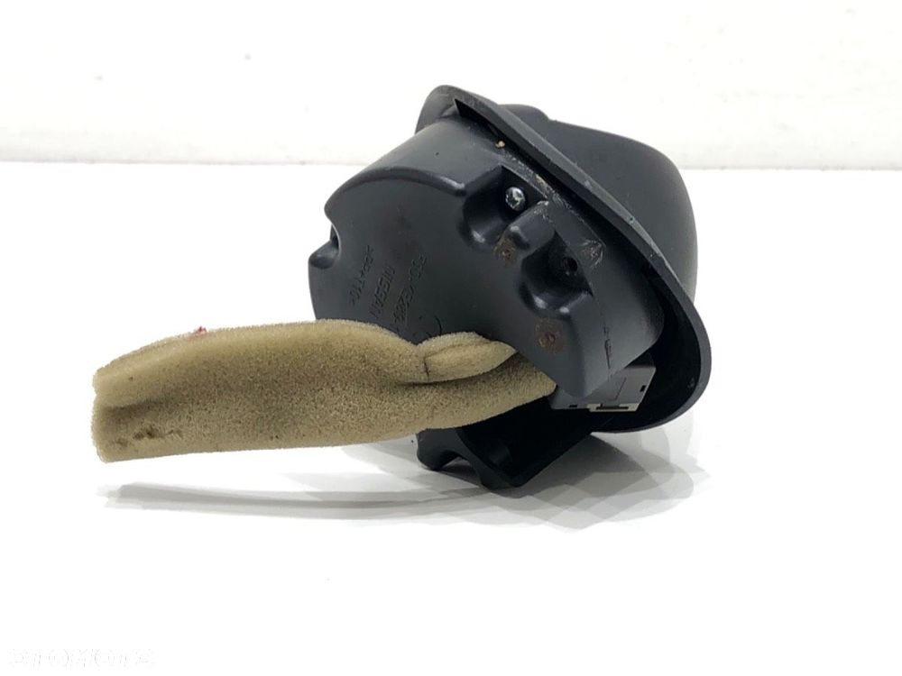 GNIAZDO USB  NISSAN JUKE (F15) 2010 - 2022 1.6 86 kW [117 KM] benzyna 2010 - 2022 KE289-1K005 - 2