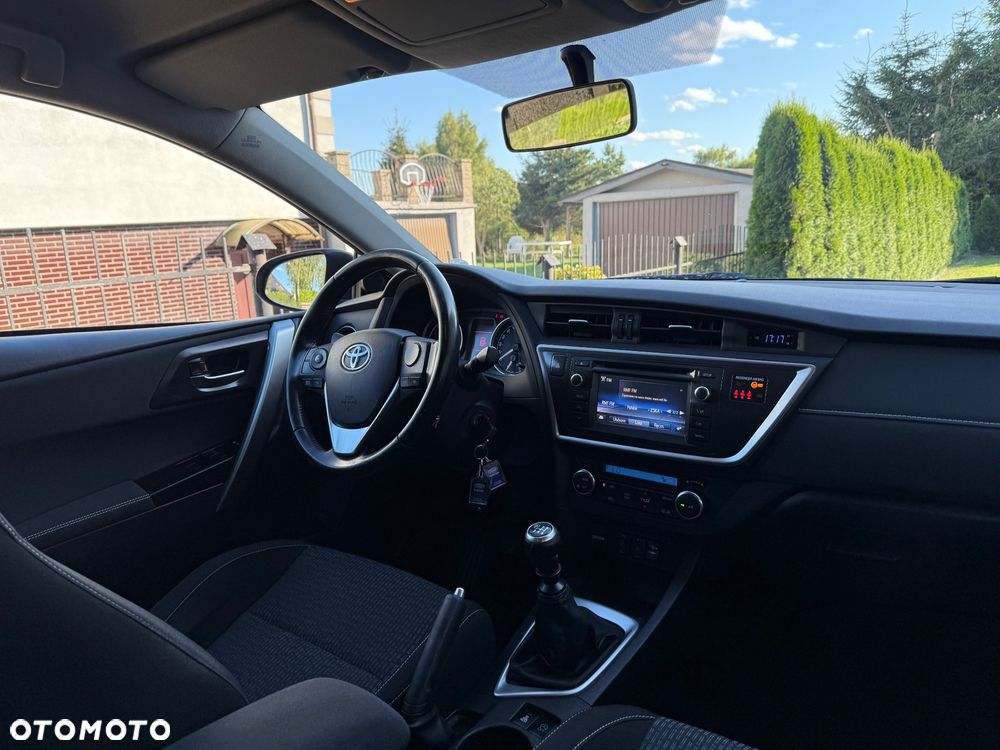 Toyota Auris 2.0 D-4D Prestige - 15