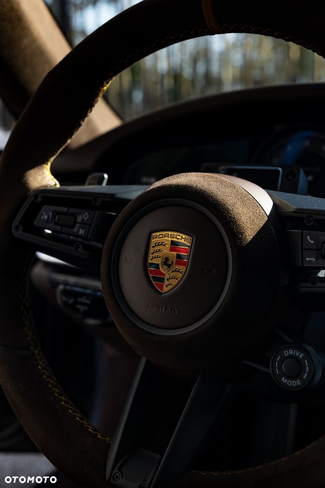 Porsche 911 Turbo S - 34