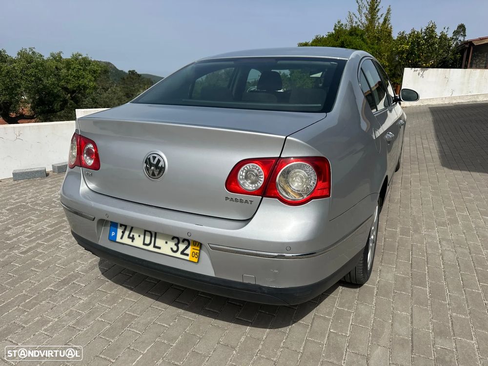 VW Passat 1.9 TDi Confortline - 2