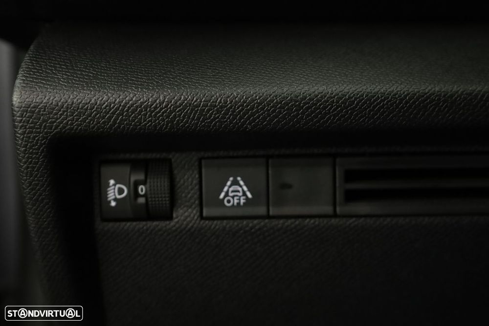 Citroën C4 1.2 PureTech Plus EAT8 - 19