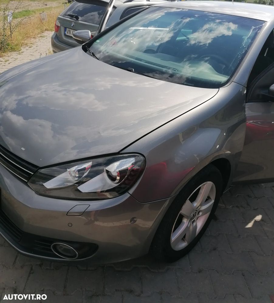 Volkswagen Golf 2.0 TDI DPF BlueMotion Technology Team - 4