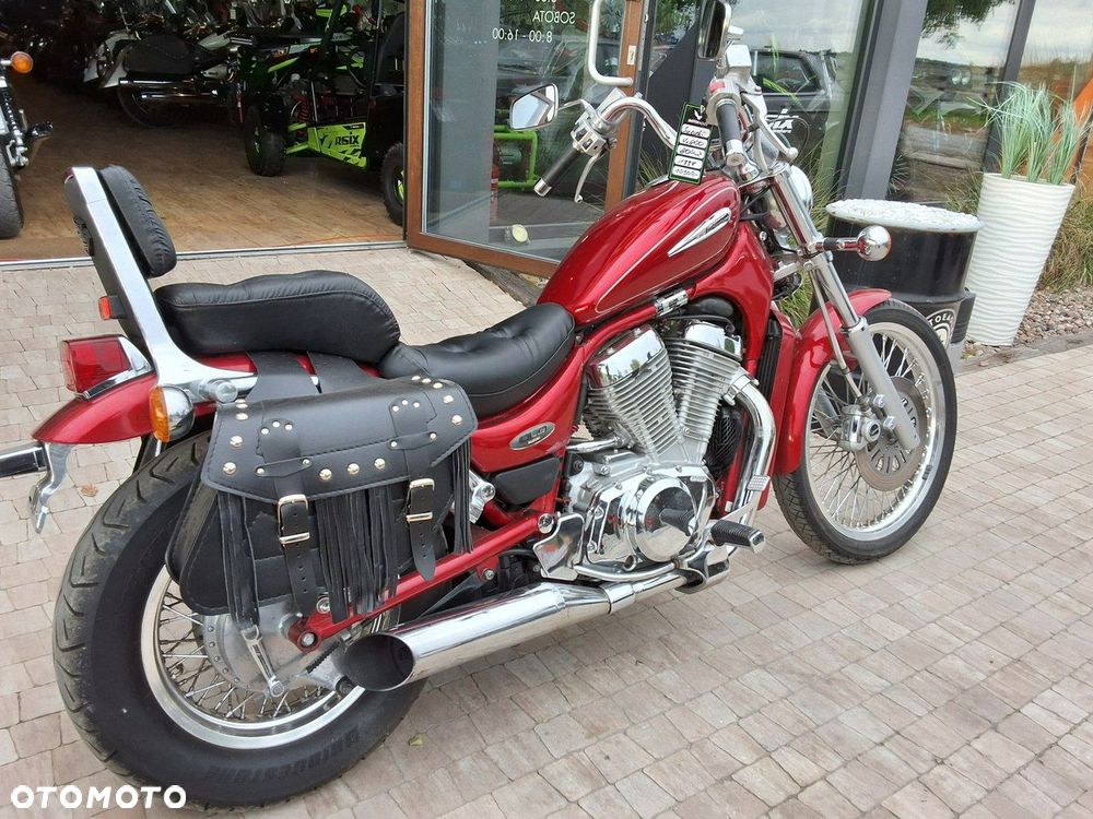 Suzuki Intruder - 23