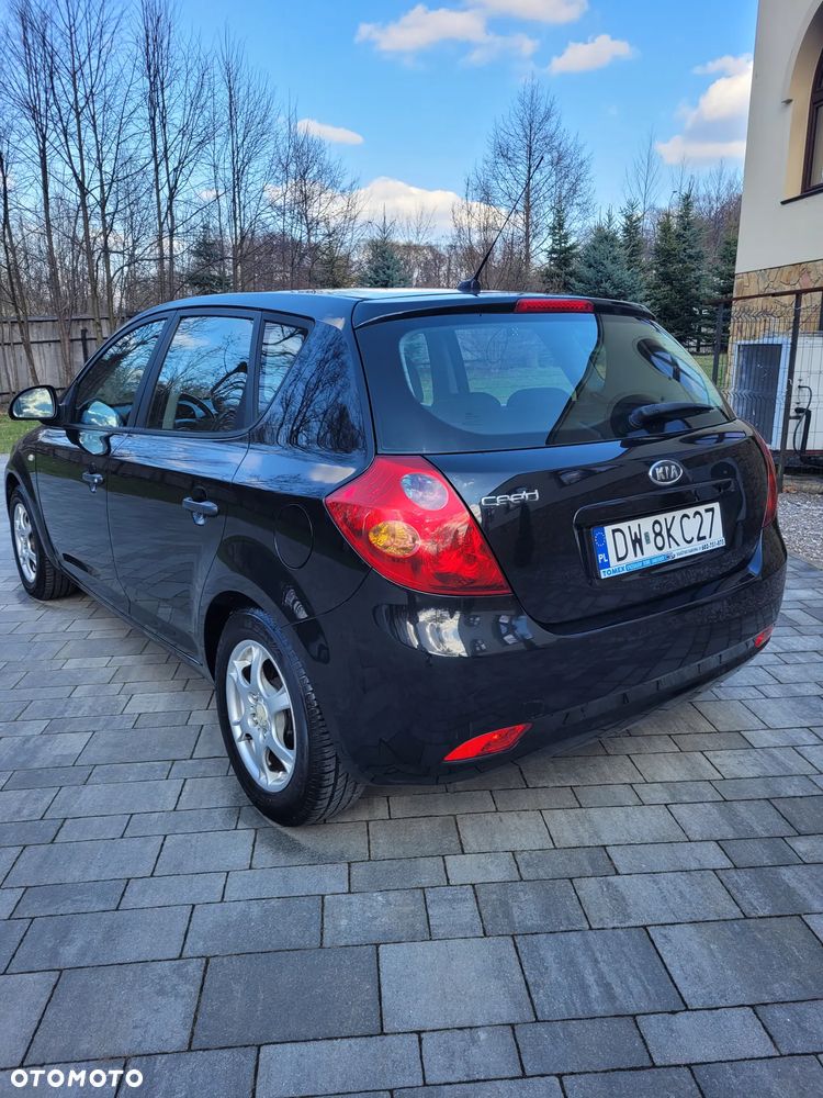 Kia Ceed 1.4 Comfort + - 14
