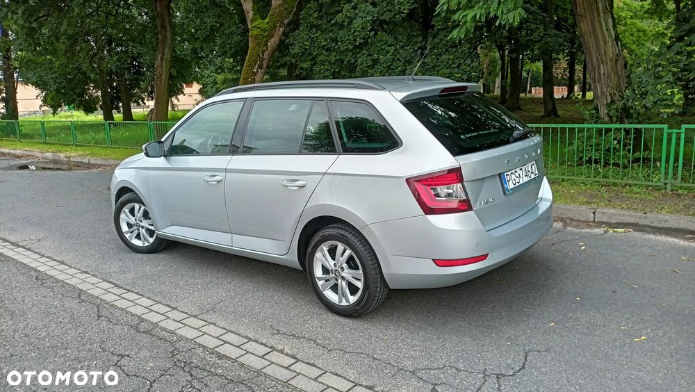 Skoda Fabia 1.0 TSI Style - 2