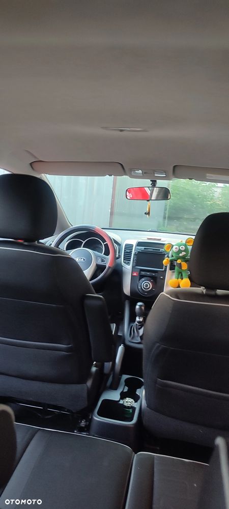 Kia Venga 1.4 S - 11