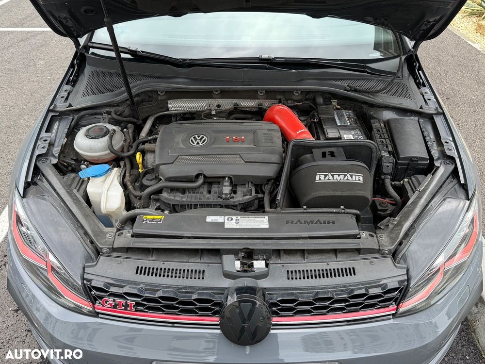 Volkswagen Golf - 26