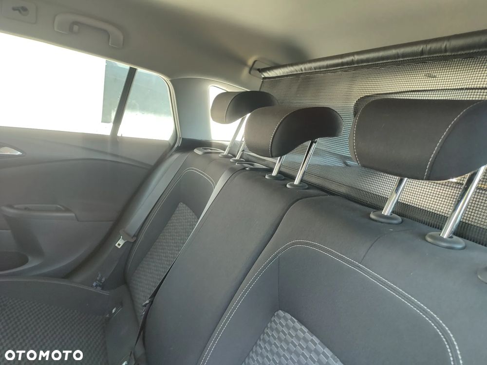 Opel Astra 1.6 CDTI Sport - 10