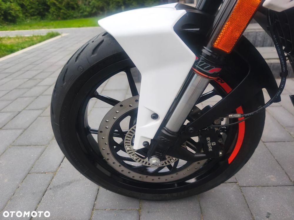KTM Duke - 22