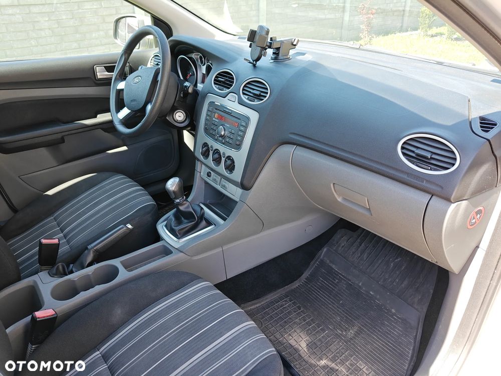 Ford Focus 1.6 Silver X EU5 - 19